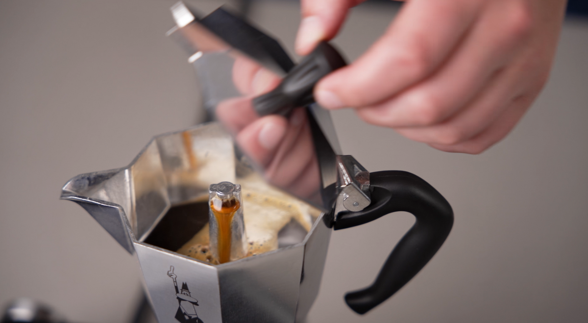 Your Comprehensive Guide to Moka Pot Brewing - Seattle Coffee Gear