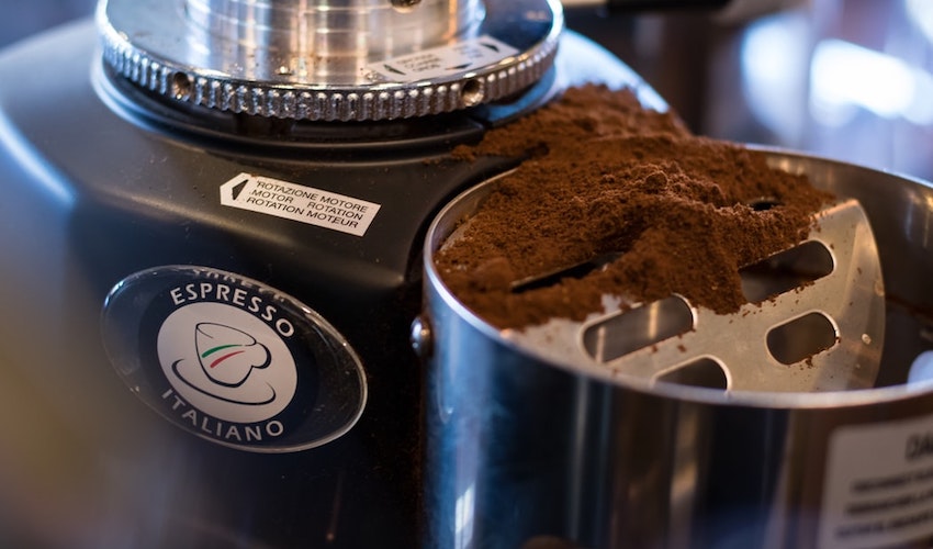 Cleaning Your Grinder For Standalones and Superautos - Seattle Coffee Gear