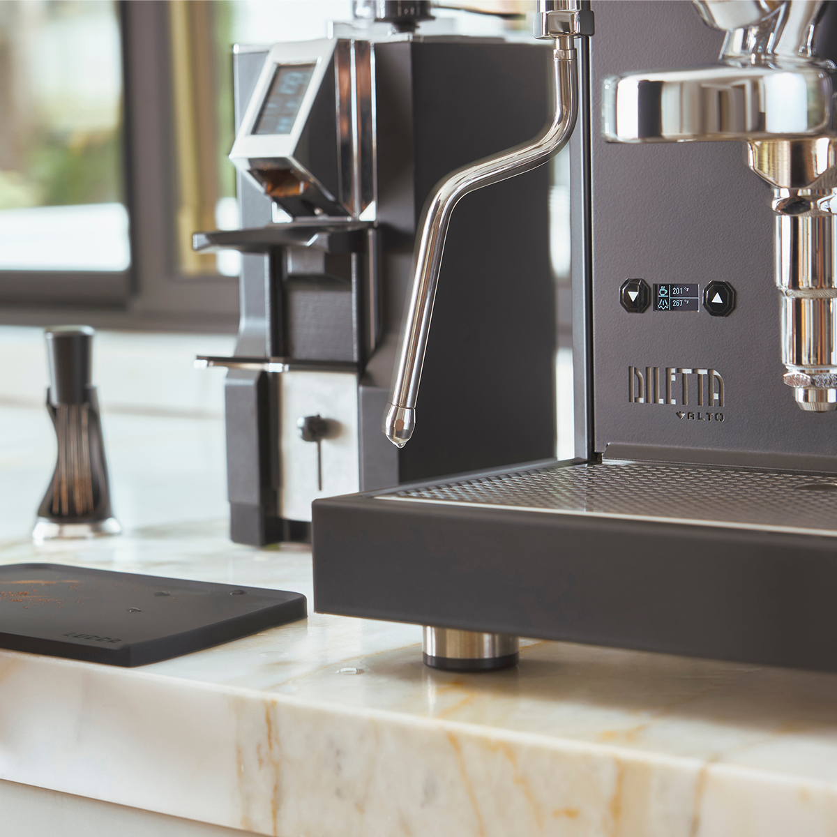 Diletta Alto Espresso Machine